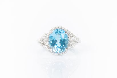 Design ring in white gold 750°/.(18K) 6g40,...