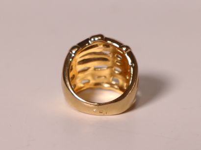 Christian LACROIX. Bague plaquée or modèle...