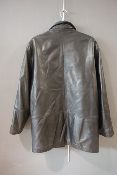 Mac DOUGLAS. Veste homme en cuir noir. Taille...