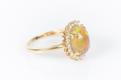 Bague en or jaune 750°/.(18K) 2g95 sertie...