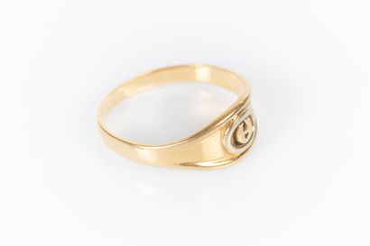 Bague en or jaune. TDD54/55. 2,70 g