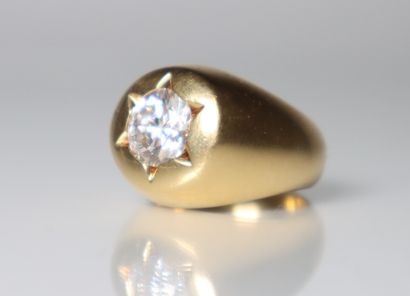 Bague chevalière en or jaune 18K 750 millièmes...