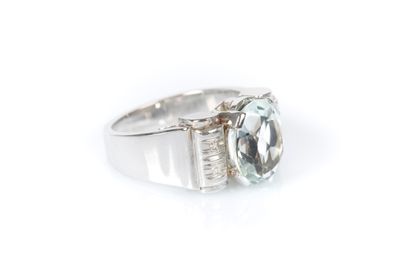 Bague Tank en or blanc 14K 8g95 ornée d'une...