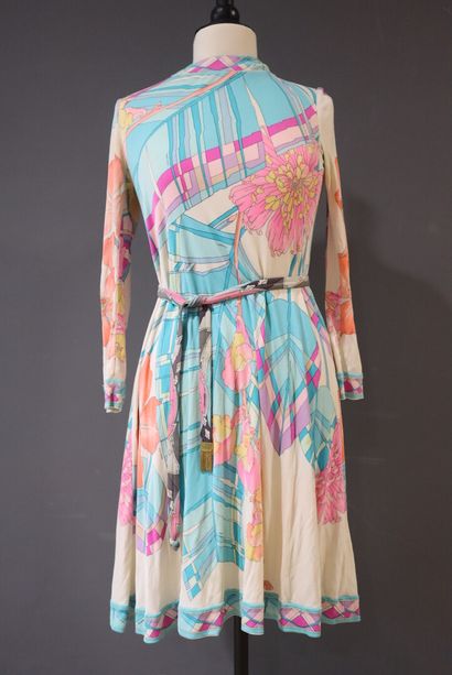 LEONARD. Robes vers 1970. Taille 36/38 (petites...