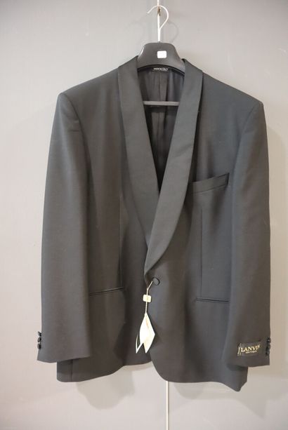 LANVIN. Veste de smoking noir pour homme...