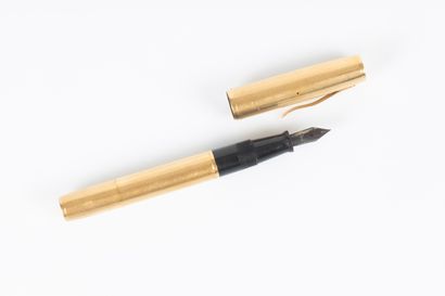WATERMANN. Stylo plume en or jaune. 22,13...