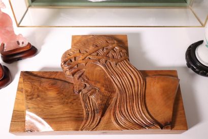 Set of display objects, including: vases,...