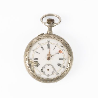 Silver pocket watch with key. 68.92 g gr...