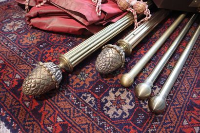 Set of curtains, double curtains, tiebacks,...