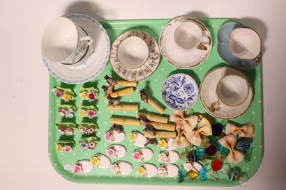 Set of name tags, knife holders, Venice glass...