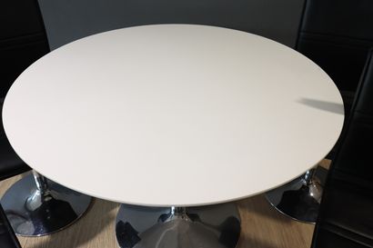Ensemble de mobilier de repas, comprenant...