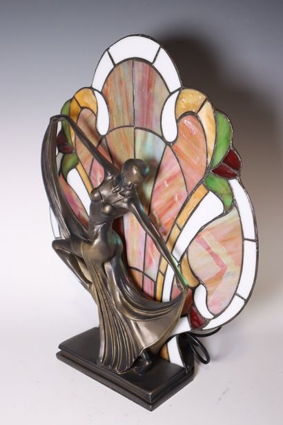 Lampe en métal et verre américain genre TIFFANY,...