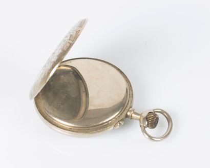 Silver pocket watch with key. 68.92 g gr...
