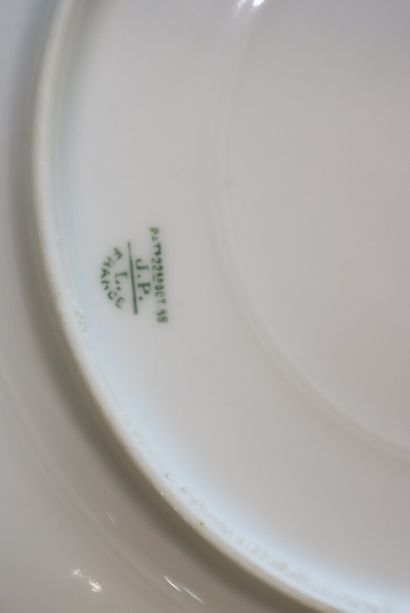 Important white and gold porcelain dinner...