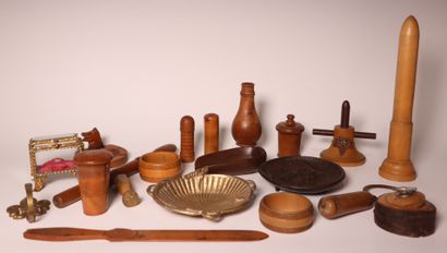 Display and folk art set.