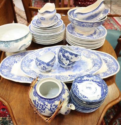 Set of tableware, including: Villeroy et...