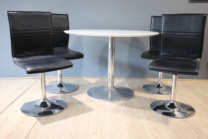 Ensemble de mobilier de repas, comprenant...