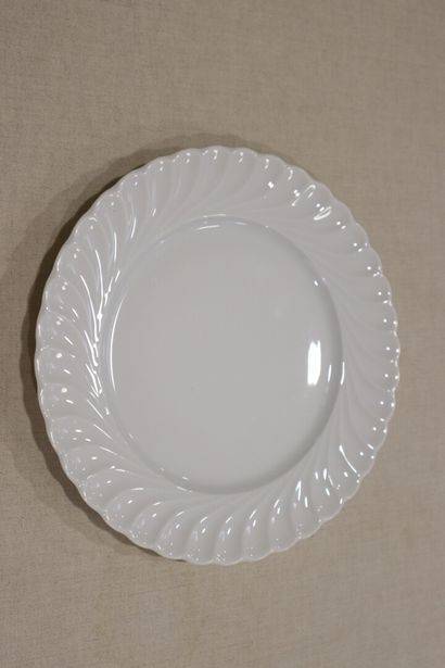 HAVILAND. White porcelain dinner service,...