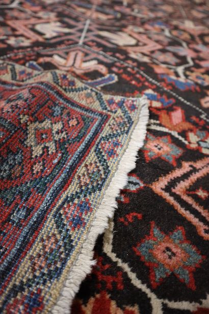 2 Oriental wool rugs 200 x 130 cm (worn)