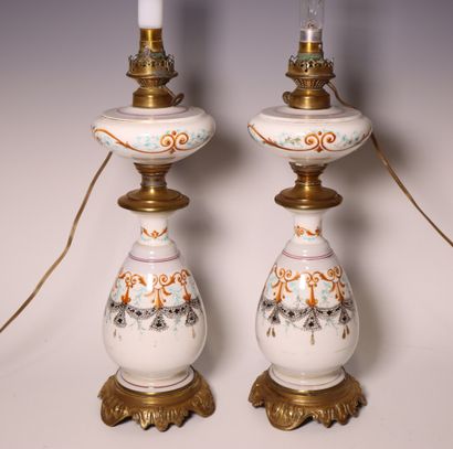 Pair of porcelain oil lamps, mounted as lamps,...