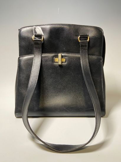 CELINE. Black leather bag (worn)