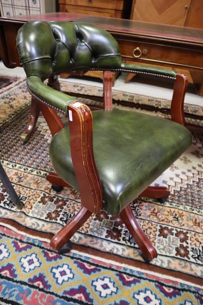 Set of office furniture including: Natural...