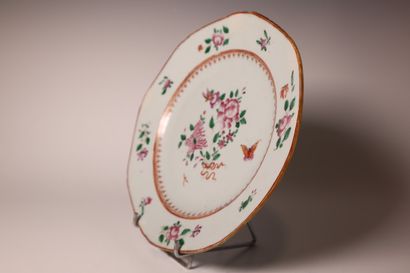 CHINA, Compagnie des Indes. Porcelain plate...