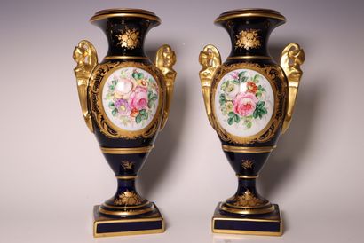 Pair of baluster vases in blue and gold porcelain,...