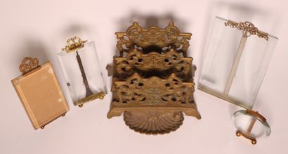 Ensemble de 4 cadres photo anciens et porte...