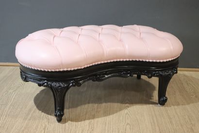 PAUL ART. Banquette en bois noirci et garniture...