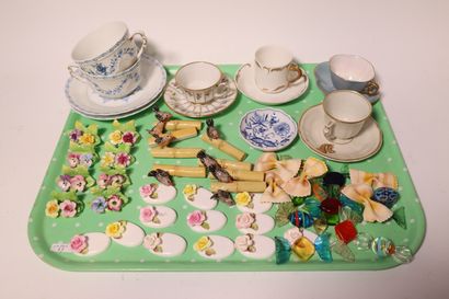 Set of name tags, knife holders, Venice glass...