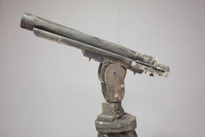 Long sight on adjustable tripod. (acc.)
