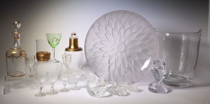Glassware set, including : ETLING glass bowl...