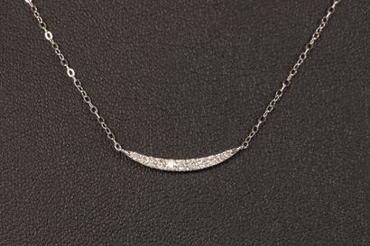 White gold necklace set with a line of 11...