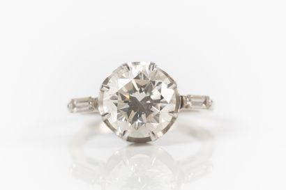 Platinum and white gold ring set with a round...