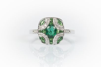 Art Deco style white gold ring set with an...
