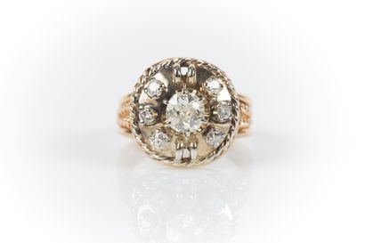 50's pink gold and white gold ring, centered...