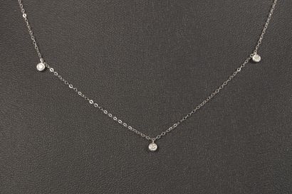 White gold necklace set with three round...