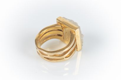 LALIQUE. Ring in gilt metal, 