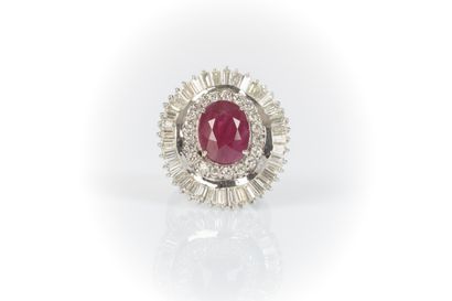 Importante bague forme 