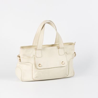 LANCEL. White grained leather handbag (wear...