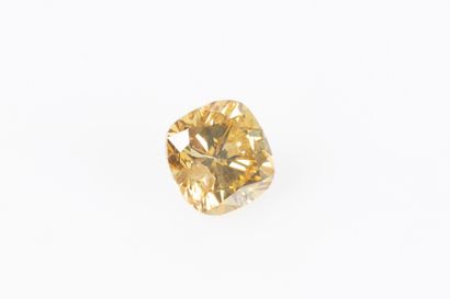 Cushion diamond on paper with certificate...