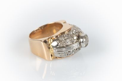 Gold and platinum ring set with an oval old-cut...