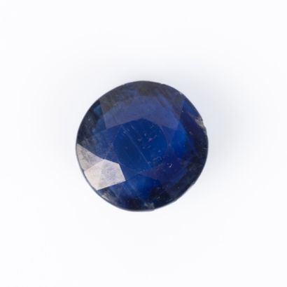 Round-cut cyanite weighing 4.34 cts. Dimensions:...
