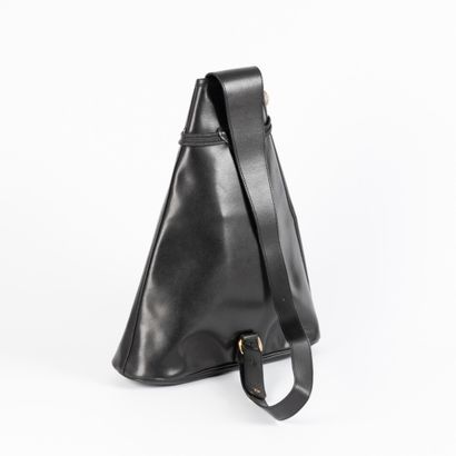 LONGCHAMP. Black smooth leather bag, 