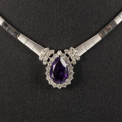 Articulated white gold necklace set with...