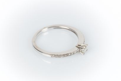 White gold solitaire set with a brilliant-cut...
