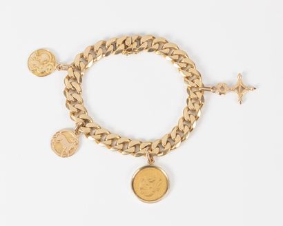 Bracelet en or maille gourmette agrémenté...