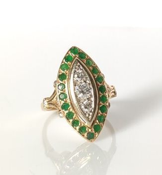 Bague marquise en or de deux tons sertie...