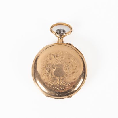Montre de col en or gravé d'un cartouche...